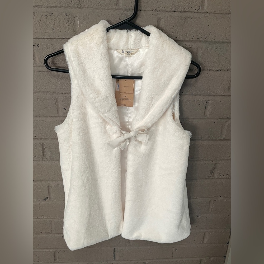 Lands’End  NWT faux fur tie front vest 14